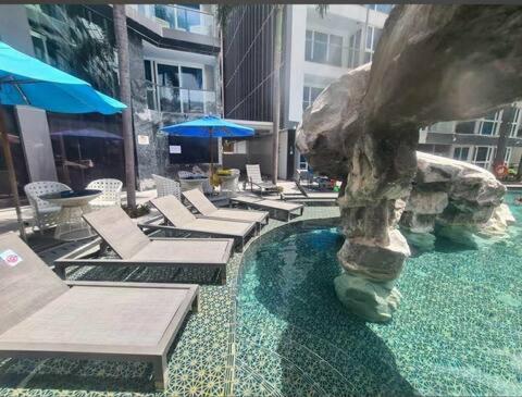 Centara Avenue 2 Bedrooms Pool View Патая Екстериор снимка